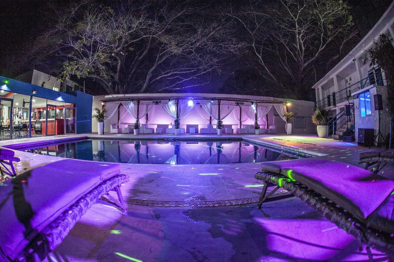 Hotel Santa Cruz Tehuantepec Santo Domingo Tehuantepec Buitenkant foto